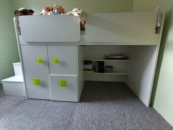 Dětská vyvýšená postel