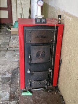 Kotel na tuhá paliva ATOMA KTP 15 (15 kW) - r.v. 2005