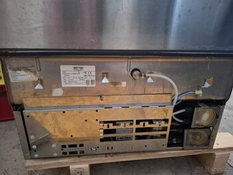 Myčka nádobí REDFOX