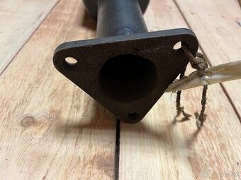 Výfuk na traktor a jiné stroje