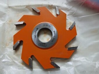 Prodám drážkovací frézy na dřevo 140 x 8 x 30 mm