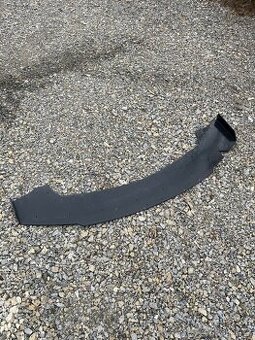 Spoiler pod přední nárazník