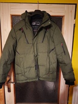 Zimní péřová bunda L