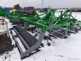 Radličkový kompaktor EM AUC 300