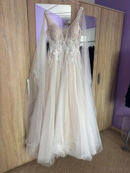 Svatební šaty od návrhářky Daria Karlozi vel 36