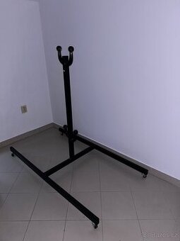 Stojan na nosiče jízdních kol - výstavní / prezentační