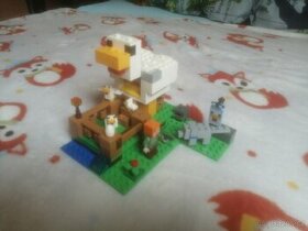 Lego Minecraft 21140 Slepičí farma - 1