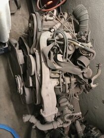 Motor 2.5tdi 114kw AYM