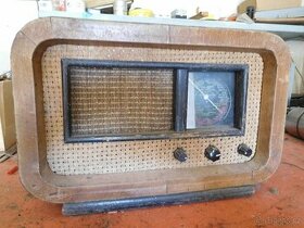 Dřevěné rádio