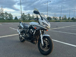 Yamaha FZS 600 Fazer