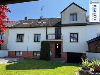 Prodej řadového domu, 271 m2 - České Budějovice, Suché Vrbné