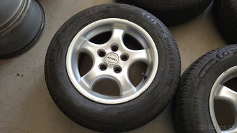 90% letní ALU kola 15" 5x114,3 Renault Fluence