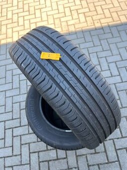 Pneu 215/60 R16 XL