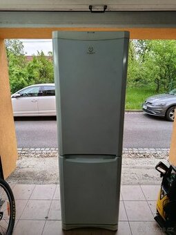 Prodám kombinovanou ledničku