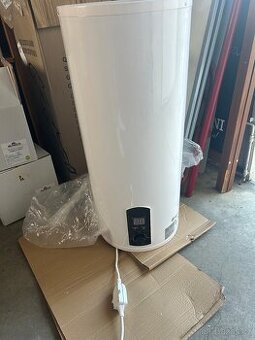 Nový elektrický zásobníkový ohřívač vody.(30l)