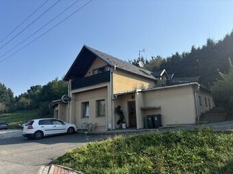 Prodej komerčního objektu s ubytováním Racková
