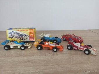 Staré - retro autíčka k autodráze ITES