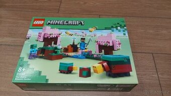 Lego Minecraft 21260 Zahrada s rozkvetlými třešněmi