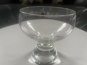 Prodám sklenice, misky na sekt