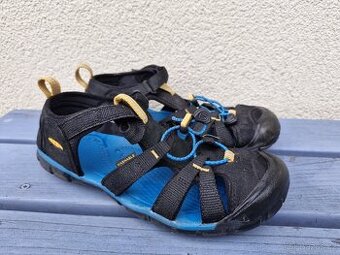 Keen sandale vel.38
