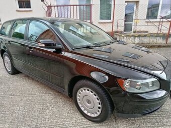Volvo V50 1.6 80 Kw Platna Stk Do 06/2027 Slušní Stav