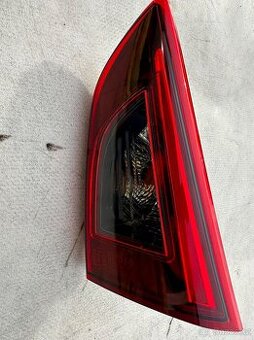Mazda CX3, pravé zadní světlo, kuft