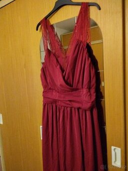 Plesové vínové šaty vel.M..Nove