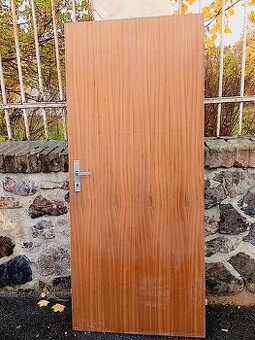 Interiérové dveře plné 80P