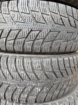 Pneu zimní Nokian 215/70/15C gumy