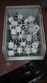 Pojistkové hlavice a pojistkové spodky