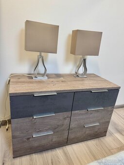 Ložnicová souprava - postel, 2 noční stolky, komoda