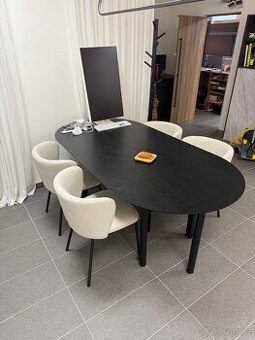 Černý jasanový stůl - 200x100