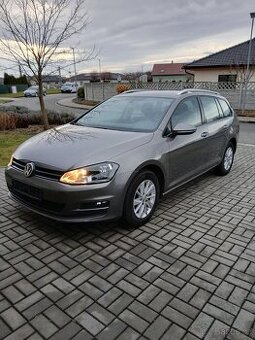 Volkswagen Golf VII kombi 1.2 TSI, 81 kW,Comfortline, hezký.