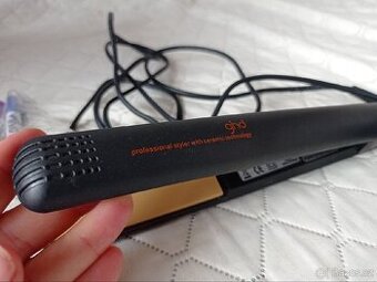 Profesionální žehlička zn.GHD v ceně 4tis.Kč