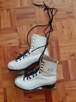 Dívčí brusle vel.35