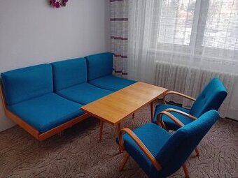 Křesla, rozkládací gauč