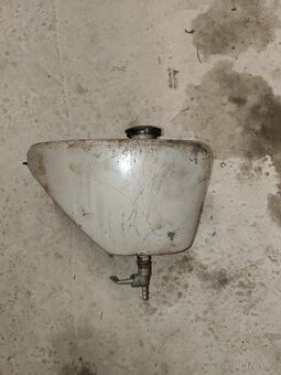 Nádrž Jawa pionýr