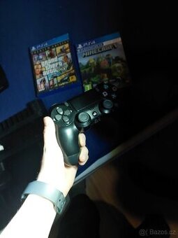 Ps 4 1t pěkný stav