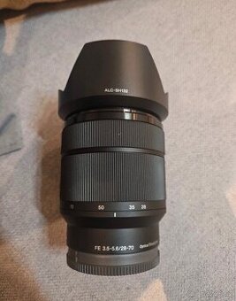 Sony 28-79 f3.5-5.6 (tento bez UV Filtru)