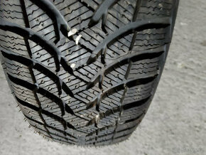 185/65/15 205/55/16 225/45/17 225/40/18 285/35/21 kusovka