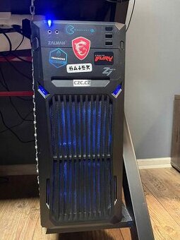 Herní PC s monitorem