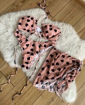 Nové dámské plavky se srdíčky a se sukýnkou M/L
