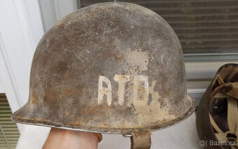 Americká U.S vojenská helma M1 signovana WW2