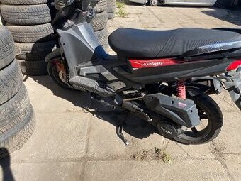 Náhradní díly skútr Maxon 125