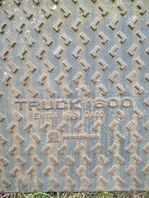 Litinový poklop D400 čtvercový TRUCK 600