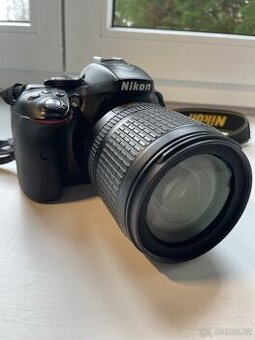 Nikon D5300 + 18-105 mm VR