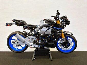 Stavebnice motocyklu Yamaha MT 10