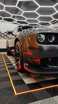 Dodge challenger 6,4 SRT