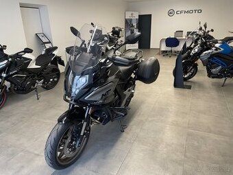 CFMOTO 700MT Premium