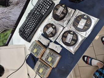 LED pásky nejkvalitnější na trhů, zdroje a WiFi krabičeky